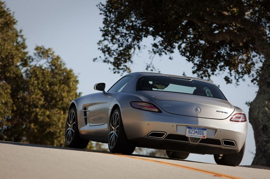  Mercedes-Benz SLS AMG 2010 года  (фото 304 из 526)